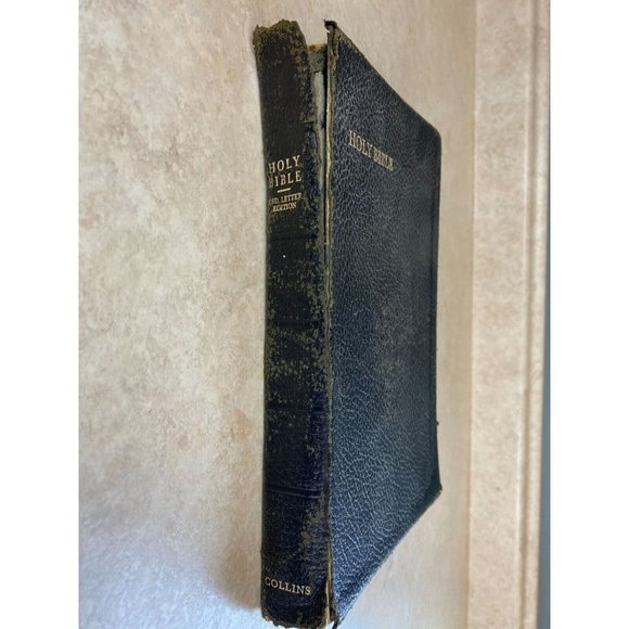The Holy Bible Containing The Old And New Testaments 1957 - Picture 2 of 9